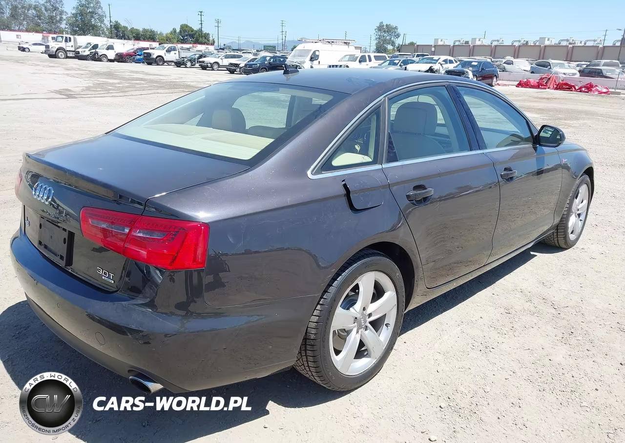 2012 Audi A6 Premium Plus VIN:WAUGGAFC1CN097604 - 4