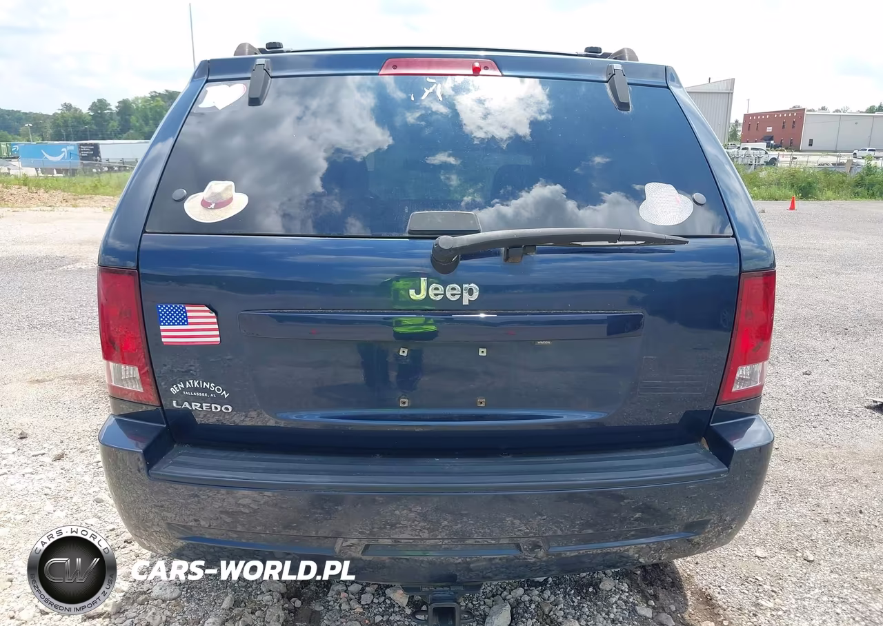 2010 Jeep Grand Cherokee Laredo VIN:1J4PS4GK7AC152827 - 12