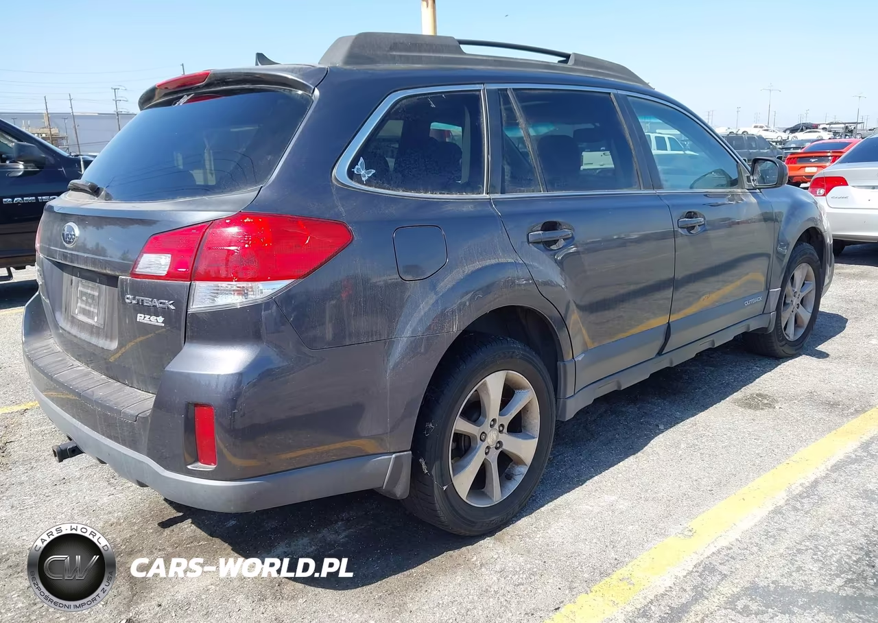 2013 Subaru Outback 2.5I Limited VIN:4S4BRBKC6D3282985 - 4