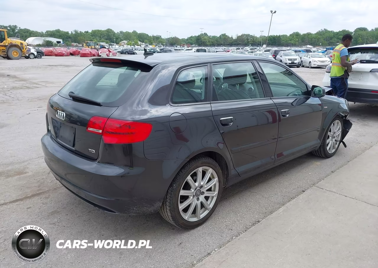 2012 Audi A3 2.0 Tdi Premium VIN:WAUKJAFM6CA077134 - 4