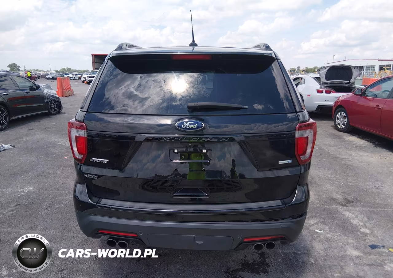 2018 Ford Explorer Sport VIN:1FM5K8GTXJGA47670 - 16
