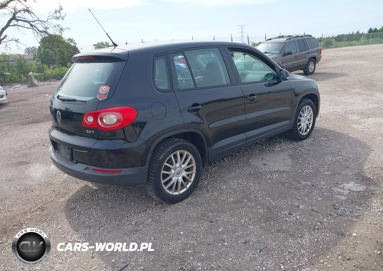 2010 Volkswagen Tiguan S VIN:WVGAV7AX7AW002171 - 4