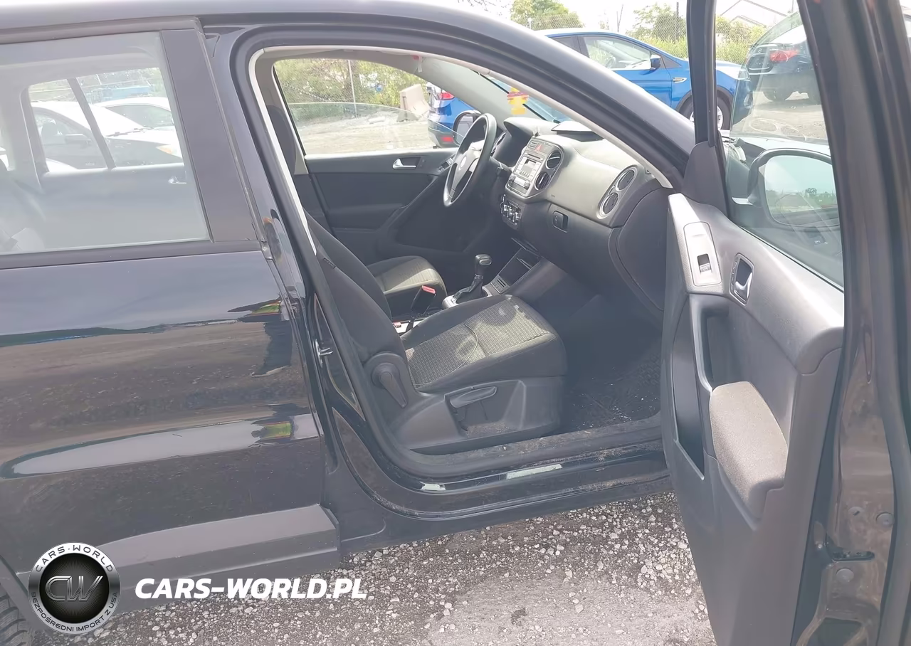 2010 Volkswagen Tiguan S VIN:WVGAV7AX7AW002171 - 5