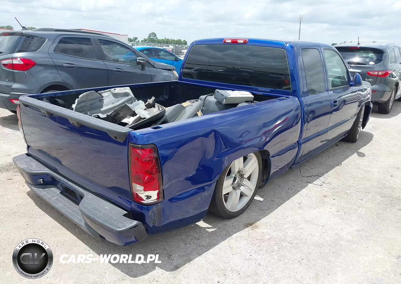 2005 Chevrolet Silverado 1500 Ls VIN:2GCEC19V551104240 - 4