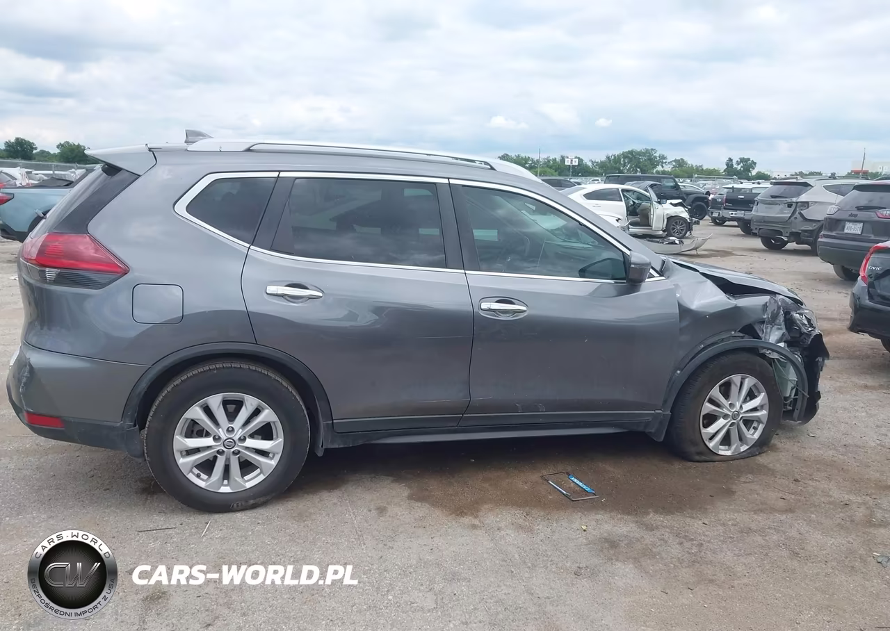 2018 Nissan Rogue S VIN:5N1AT2MT3JC817633 - 13