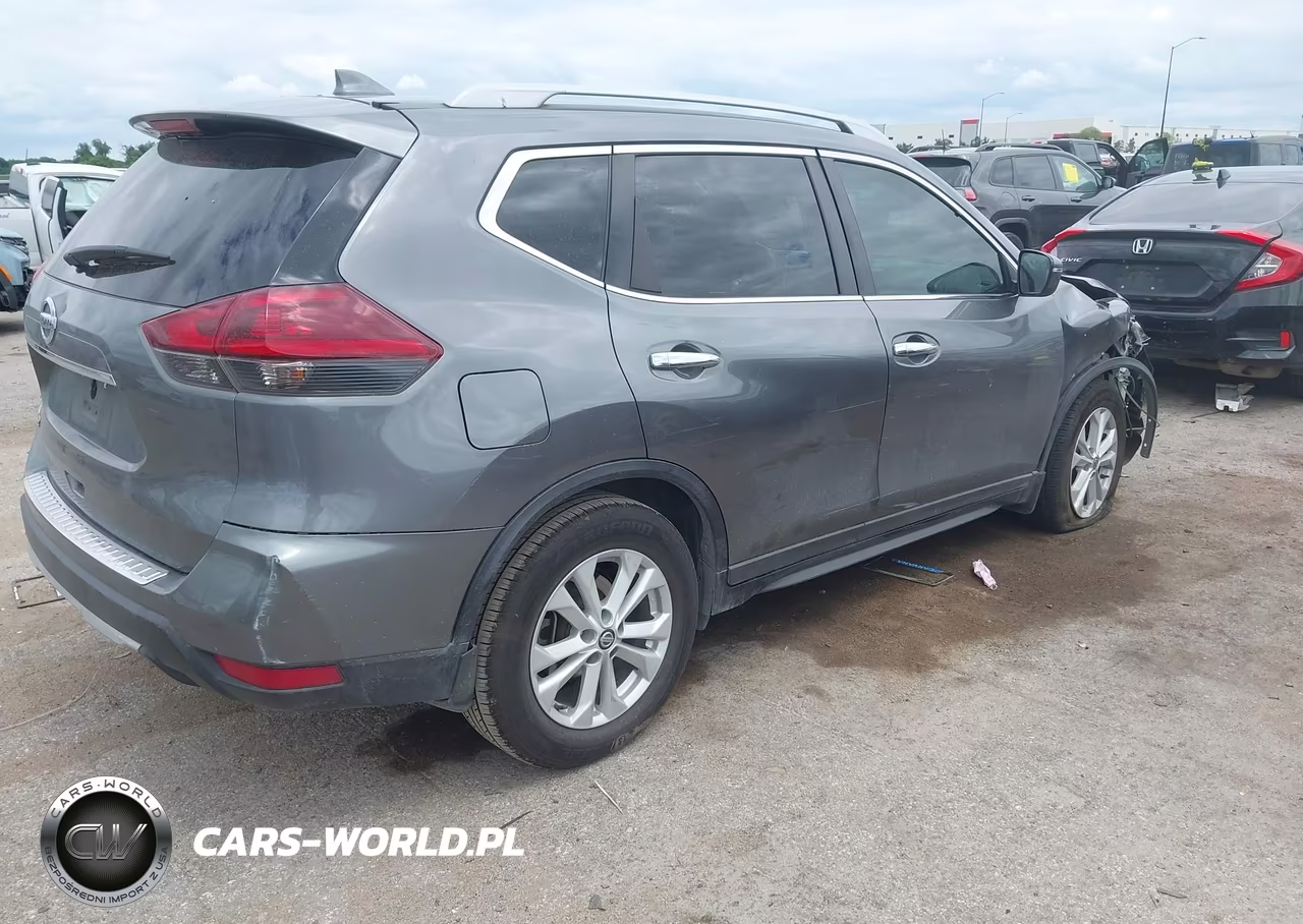 2018 Nissan Rogue S VIN:5N1AT2MT3JC817633 - 4