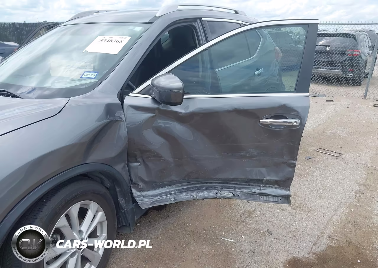 2018 Nissan Rogue S VIN:5N1AT2MT3JC817633 - 6