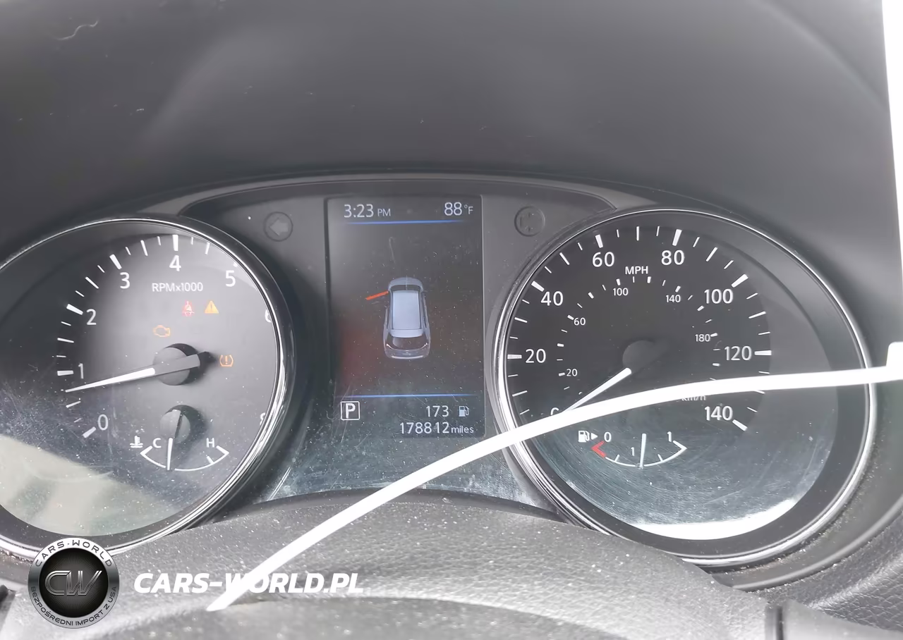 2018 Nissan Rogue S VIN:5N1AT2MT3JC817633 - 7