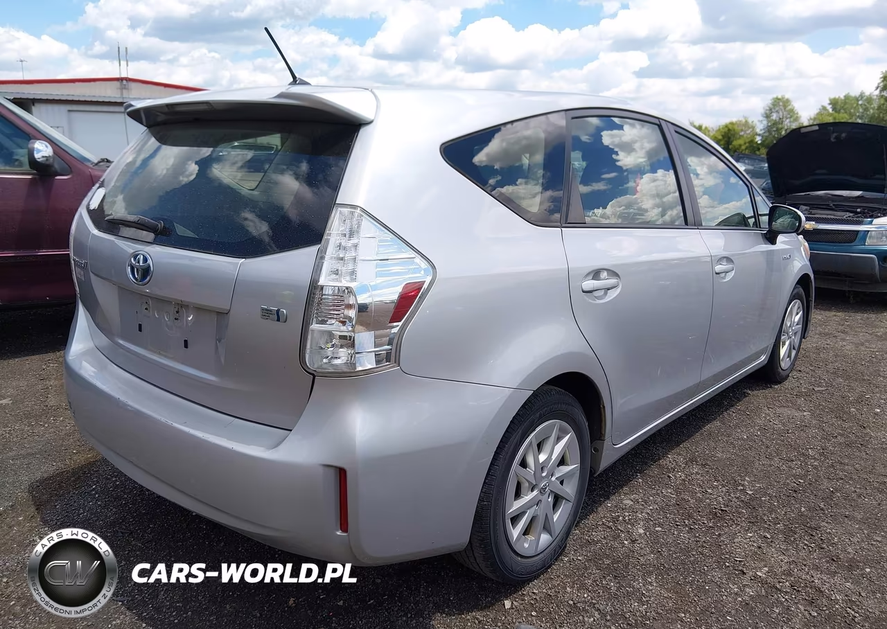 2012 Toyota Prius V Two VIN:JTDZN3EU6C3117168 - 4