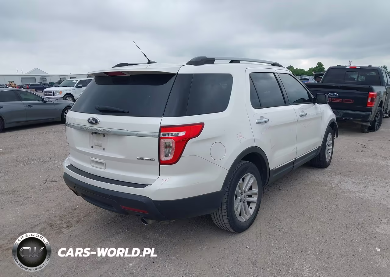 2014 Ford Explorer Xlt VIN:1FM5K7D85EGA74596 - 4