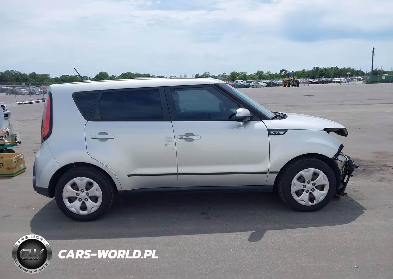 2015 Kia Soul VIN:KNDJN2A27F7749864 - 14