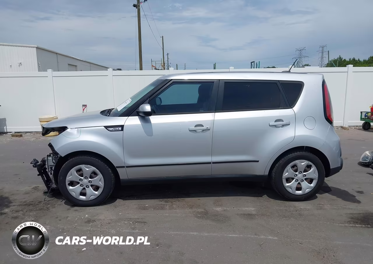 2015 Kia Soul VIN:KNDJN2A27F7749864 - 15