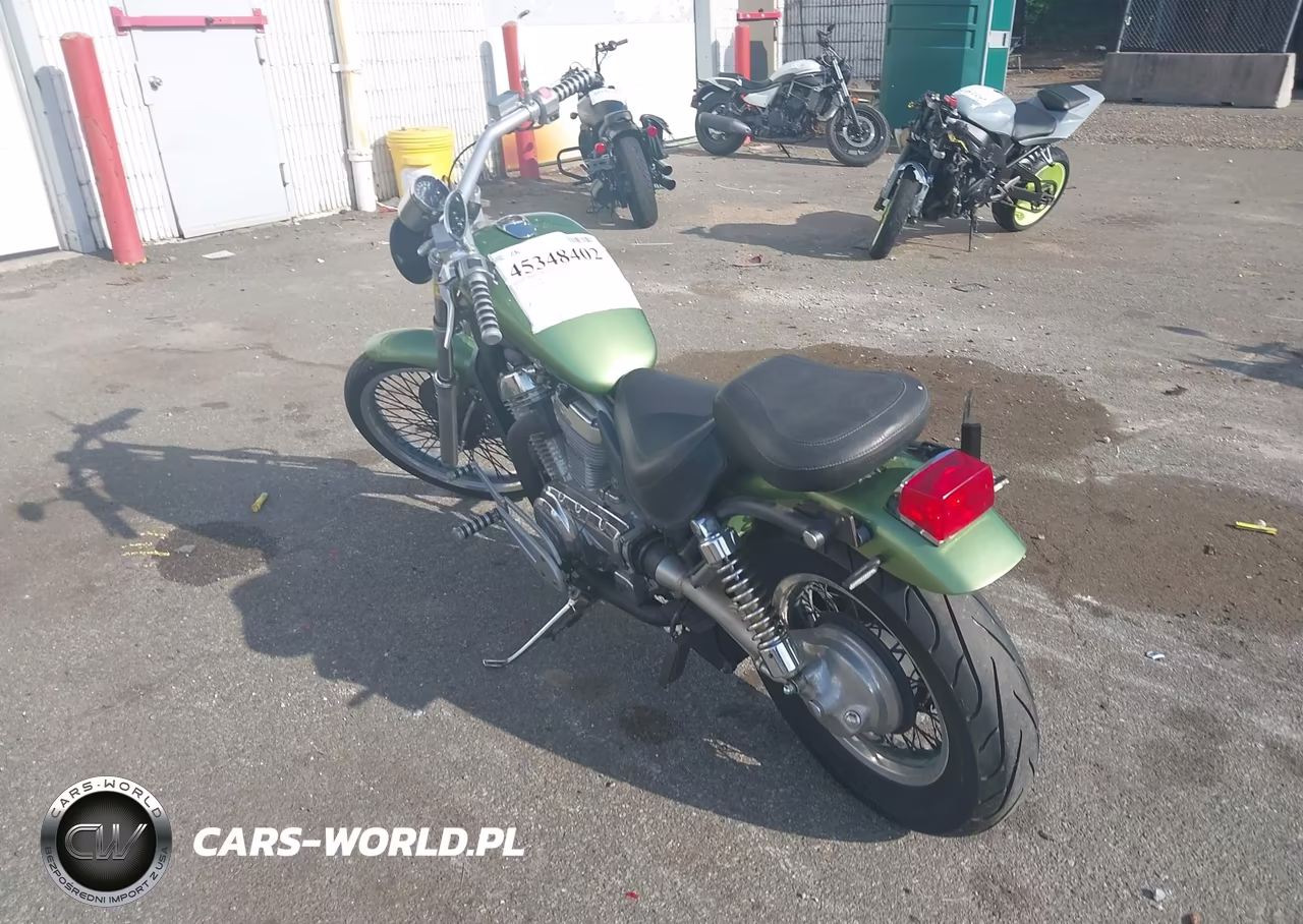 1996 Suzuki Vs800 Glp VIN:JS1VS52A7T2104989 - 3