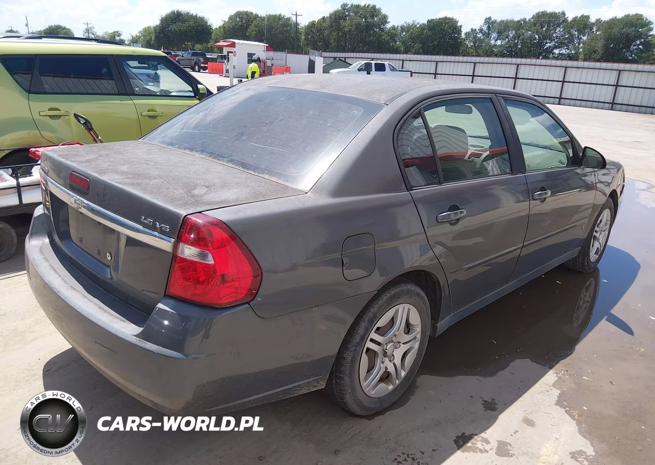 2007 Chevrolet Malibu Ls VIN:1G1ZS57N27F102707 - 4