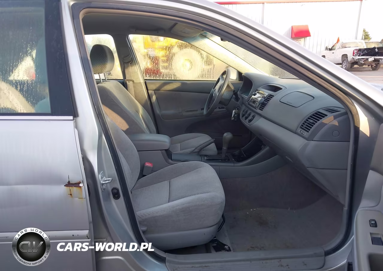 2004 Toyota Camry Le VIN:4T1BE32K84U324544 - 5