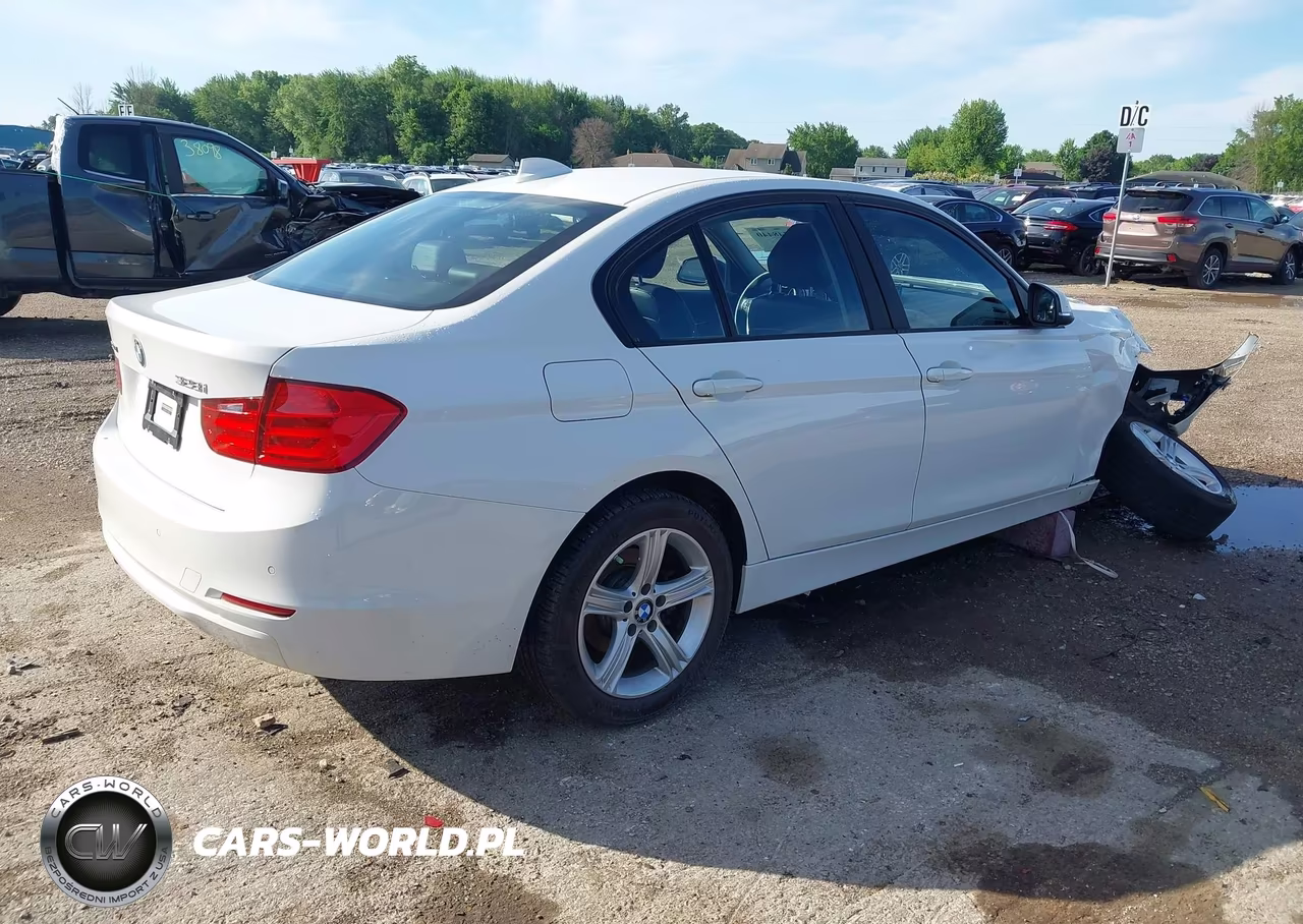 2015 BMW 328I xDrive VIN:WBA3B3G57FNT68792 - 4