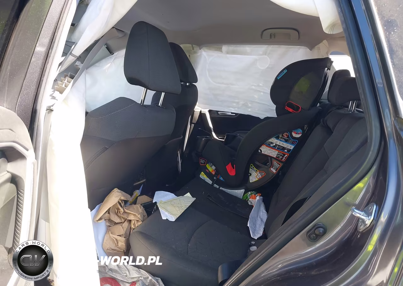2021 Toyota Rav4 Hybrid Xle VIN:4T3RWRFV0MU040481 - 8