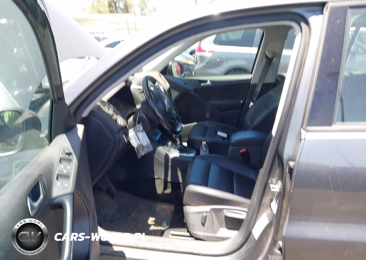 2016 Volkswagen Tiguan S VIN:WVGBV7AX3GW589577 - 5