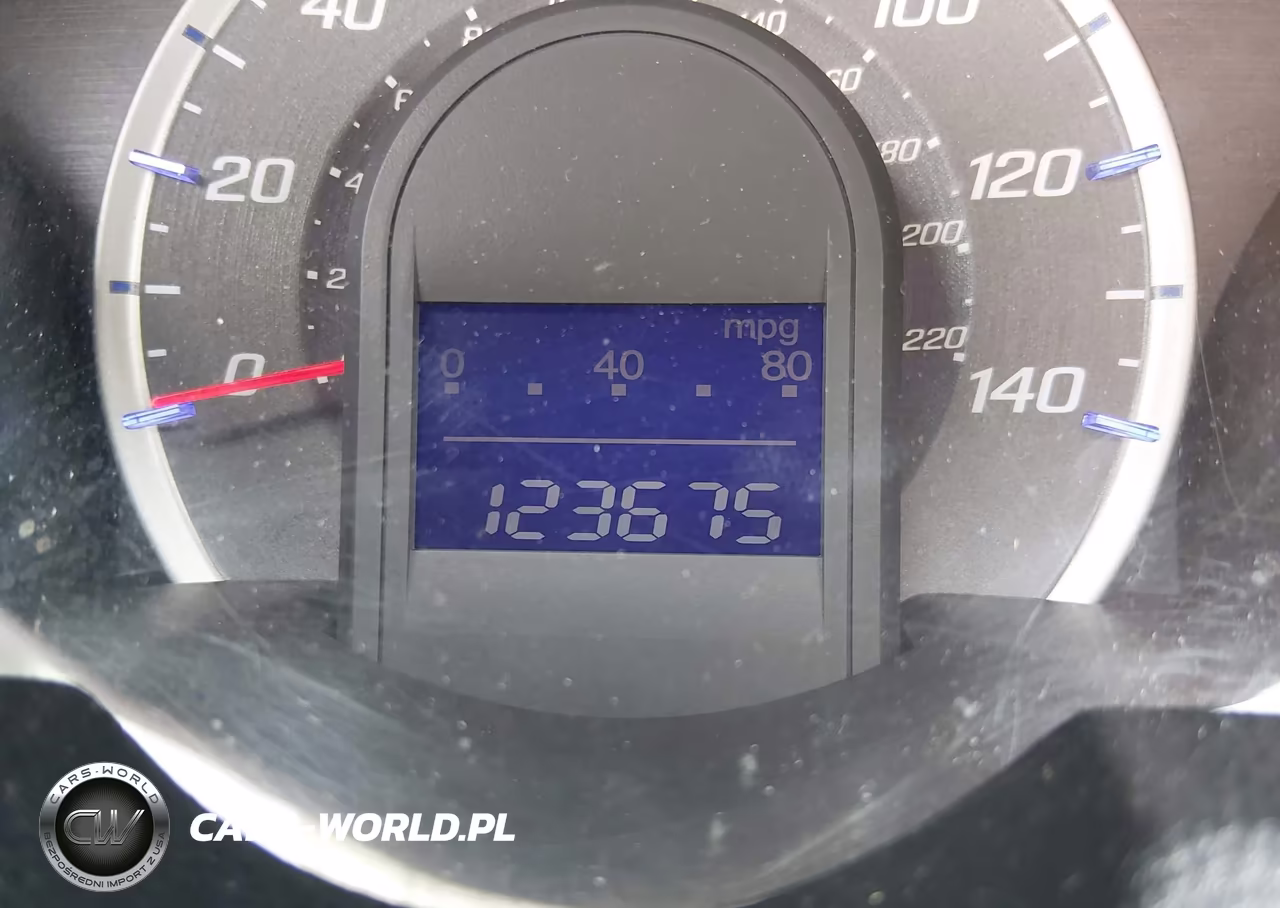 2010 Honda Fit VIN:JHMGE8H26AC029540 - 12