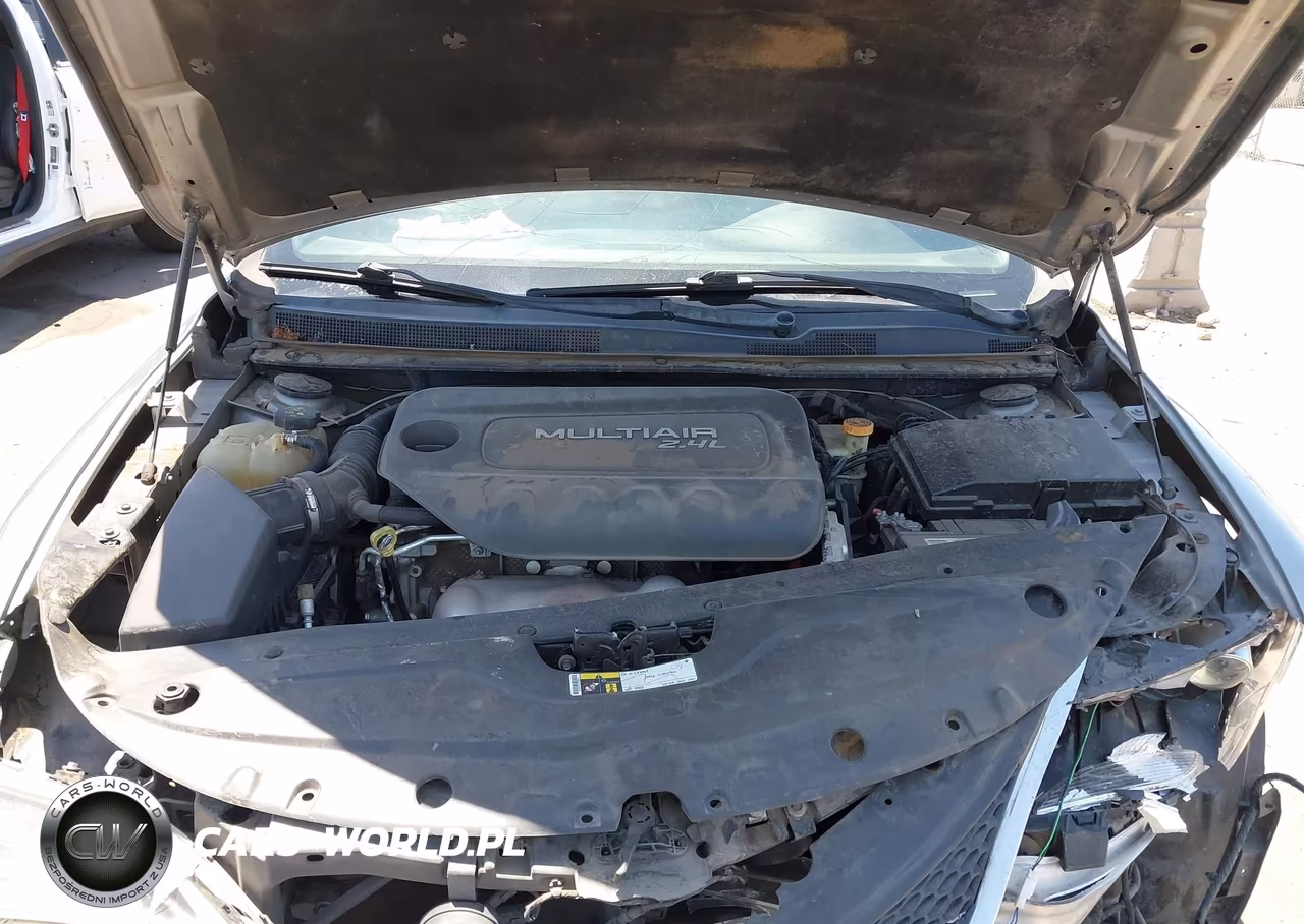 2016 Chrysler 200 Limited VIN:1C3CCCAB0GN107086 - 10