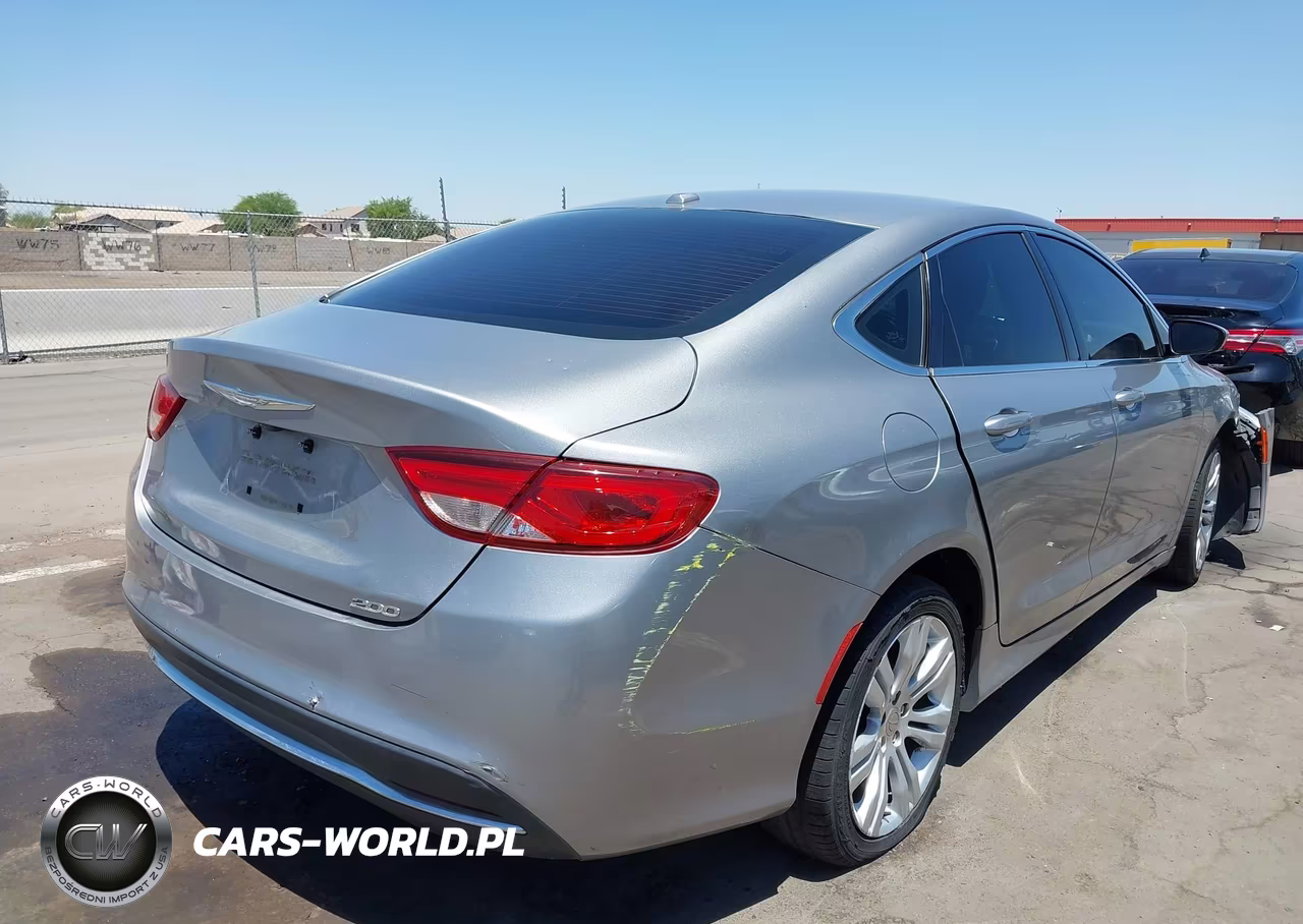 2016 Chrysler 200 Limited VIN:1C3CCCAB0GN107086 - 4