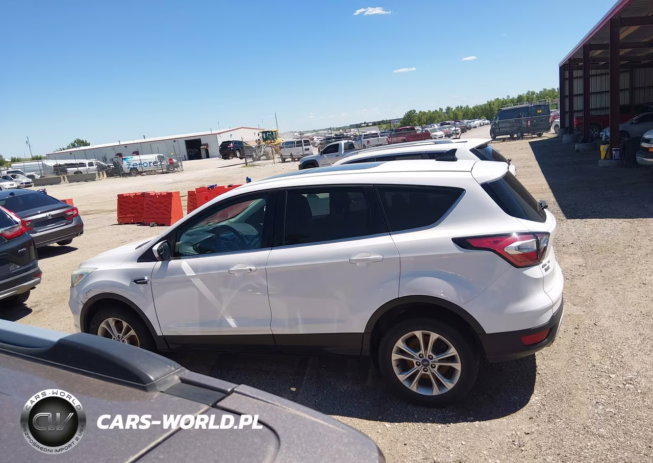 2017 Ford Escape Se VIN:1FMCU9GD4HUC78799 - 14