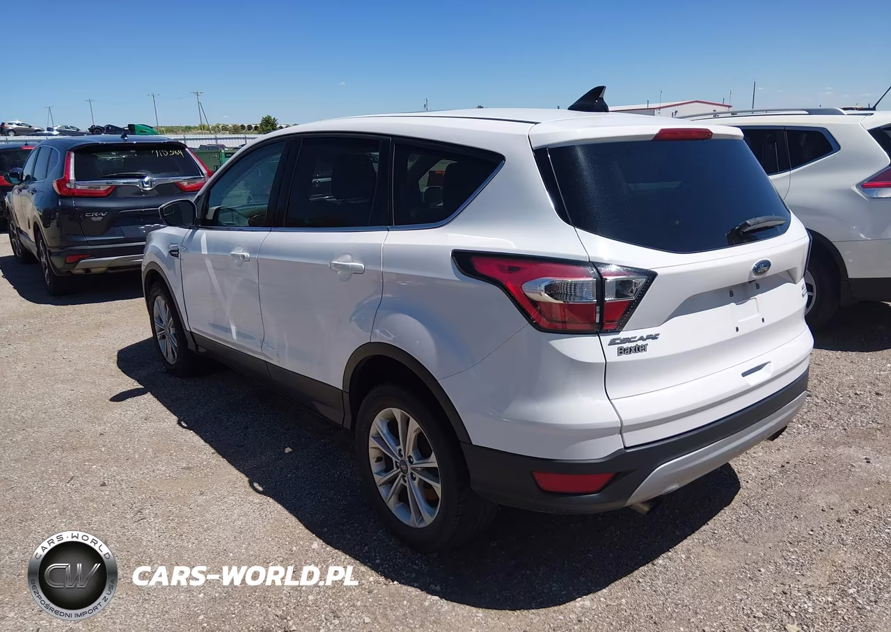 2017 Ford Escape Se VIN:1FMCU9GD4HUC78799 - 3