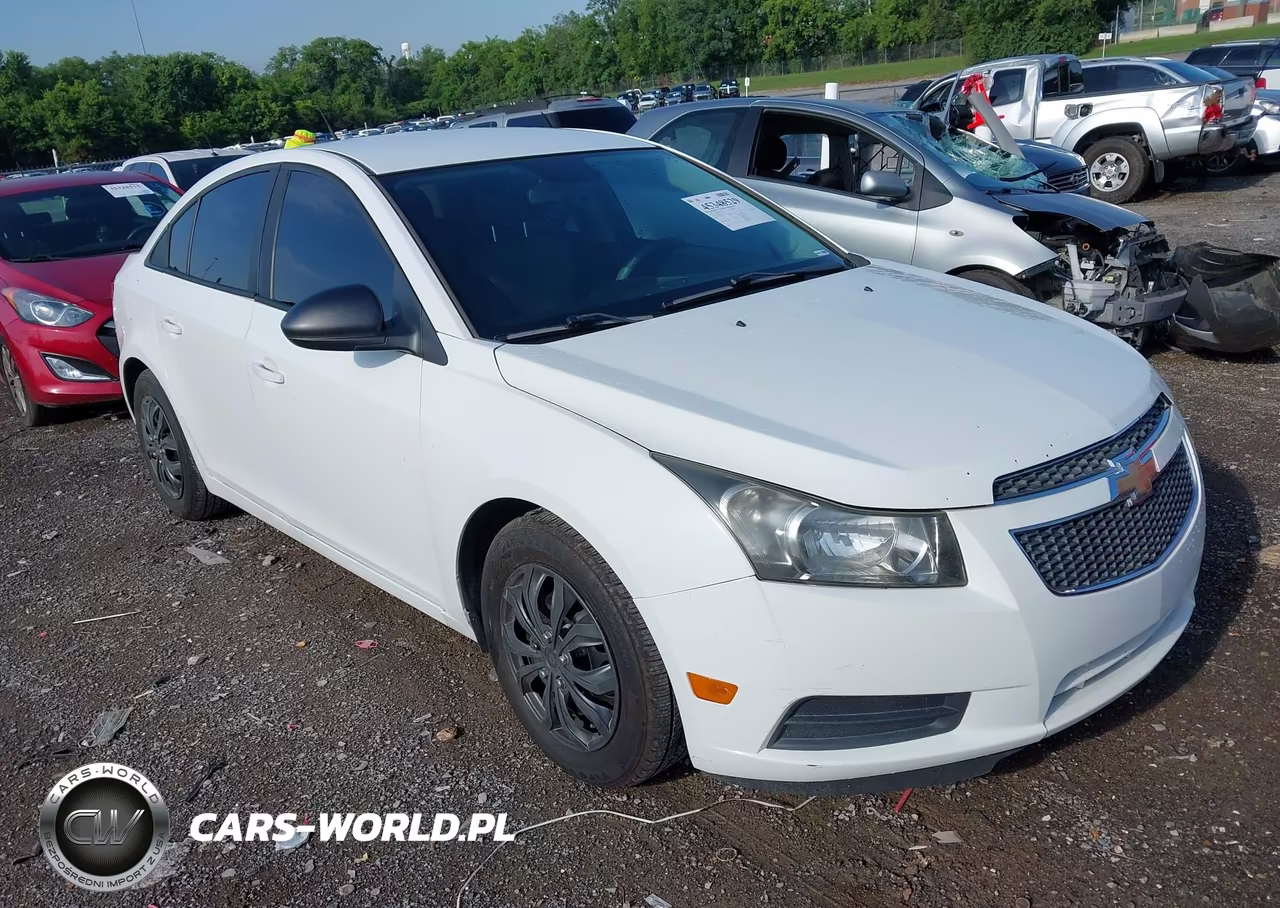 2014 Chevrolet Cruze Ls Auto – zdjęcie 1 z 17