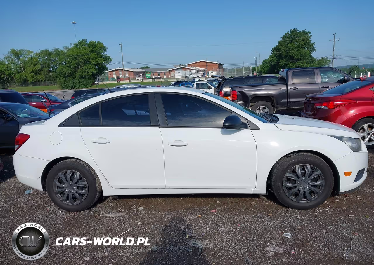 2014 Chevrolet Cruze Ls Auto VIN:1G1PA5SH1E7220590 - 14