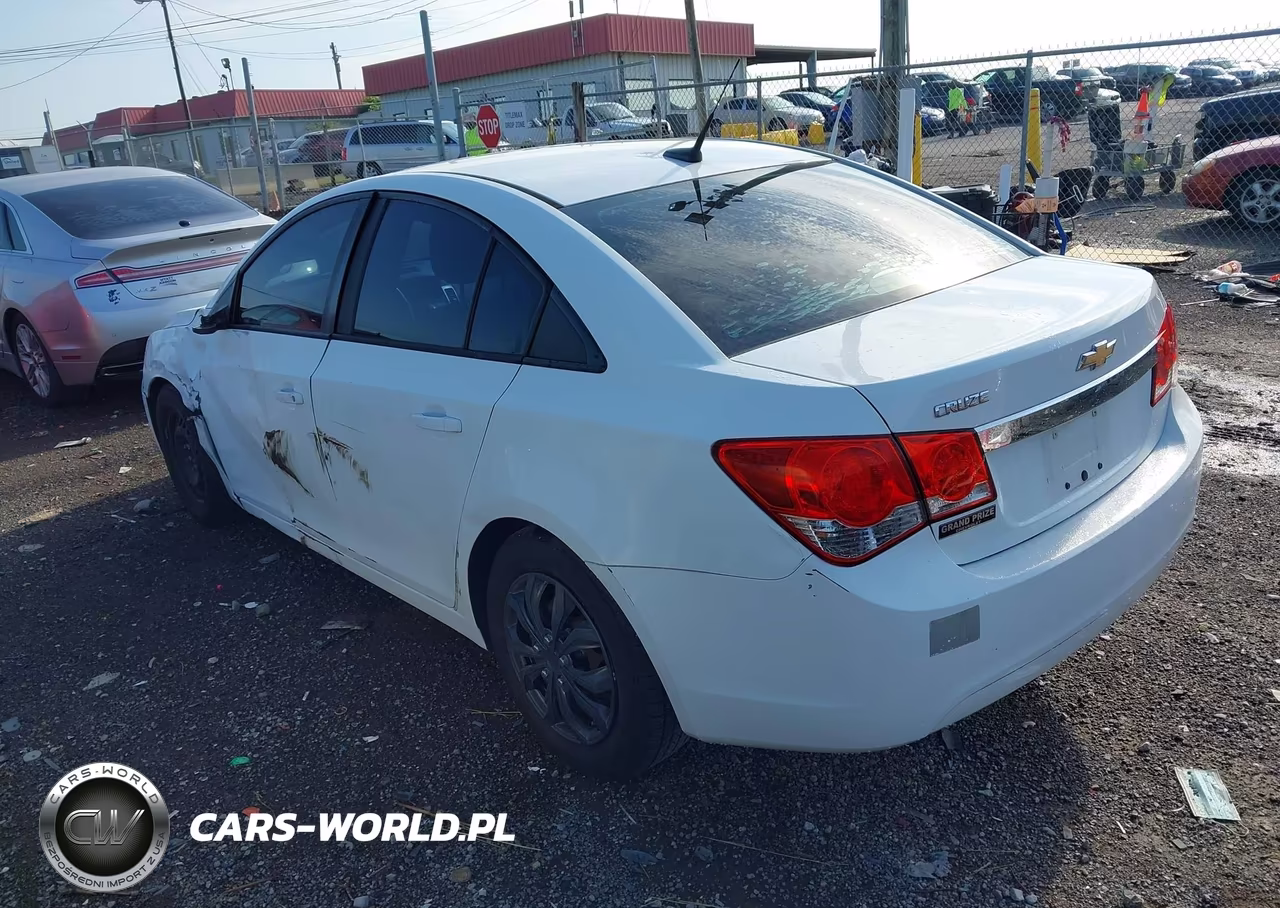 2014 Chevrolet Cruze Ls Auto VIN:1G1PA5SH1E7220590 - 3