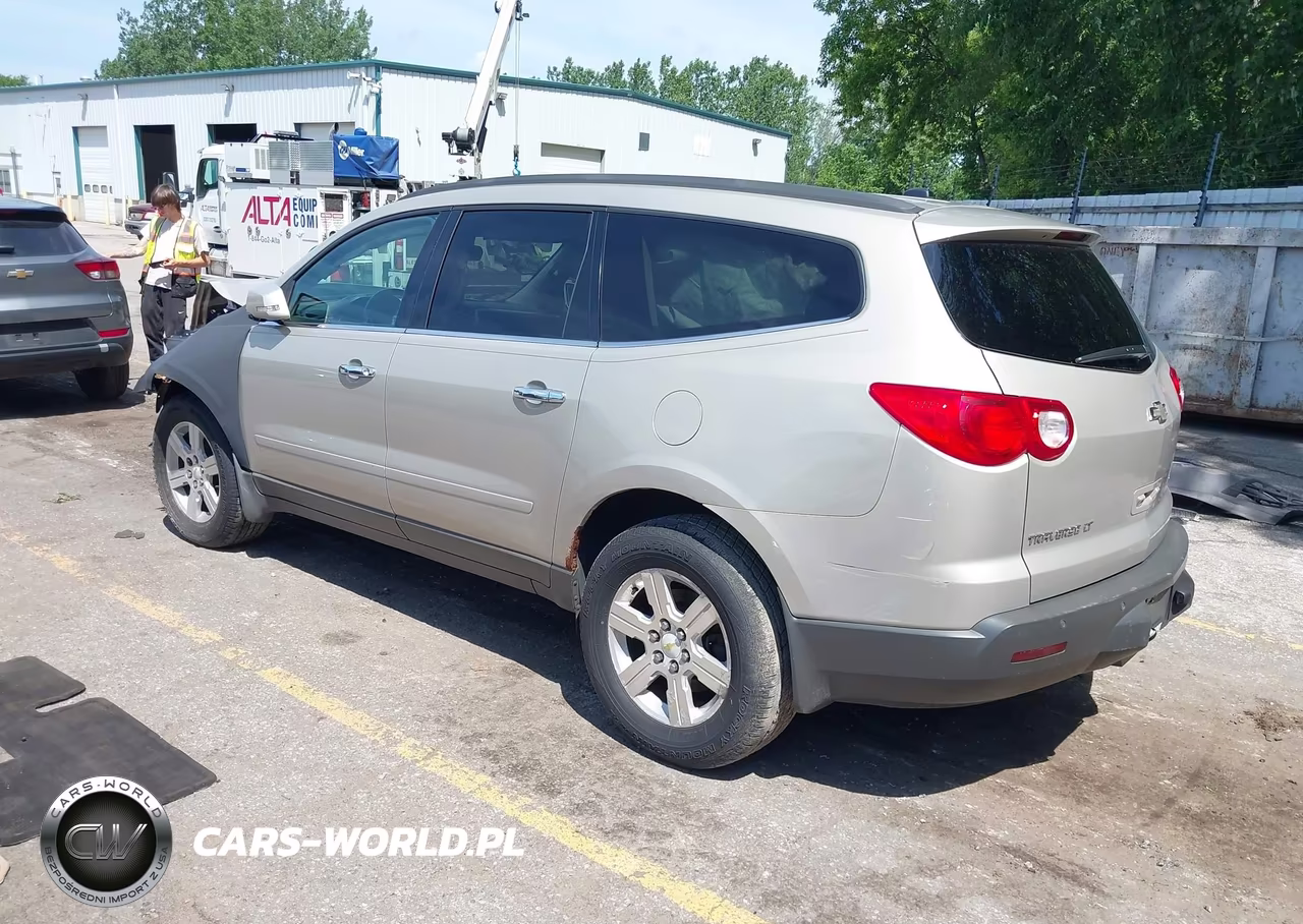 2010 Chevrolet Traverse Lt VIN:1GNLVFED0AJ214891 - 3