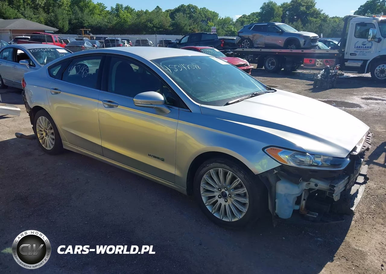2015 Ford Fusion Hybrid Se – zdjęcie 1 z 17