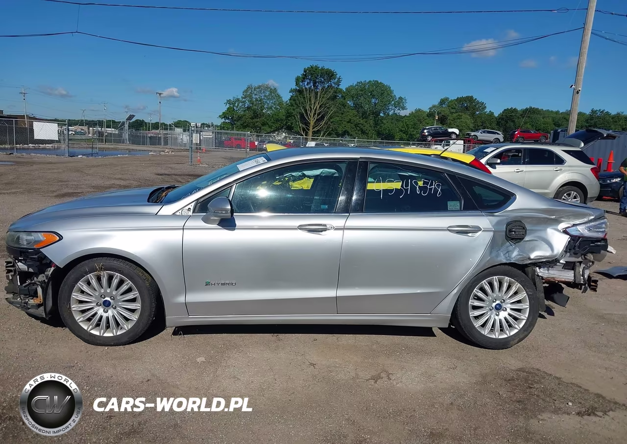 2015 Ford Fusion Hybrid Se VIN:3FA6P0LU1FR136379 - 15