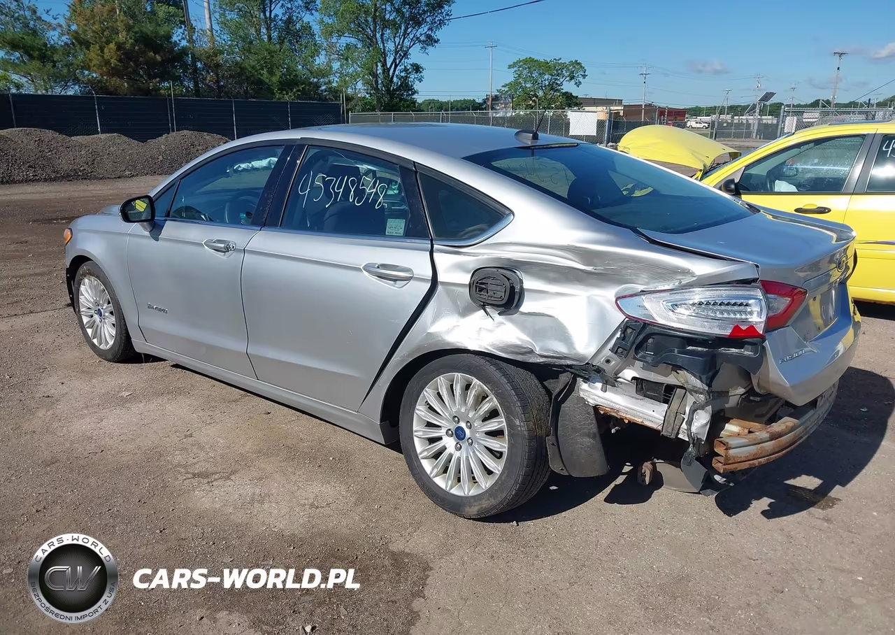 2015 Ford Fusion Hybrid Se VIN:3FA6P0LU1FR136379 - 3