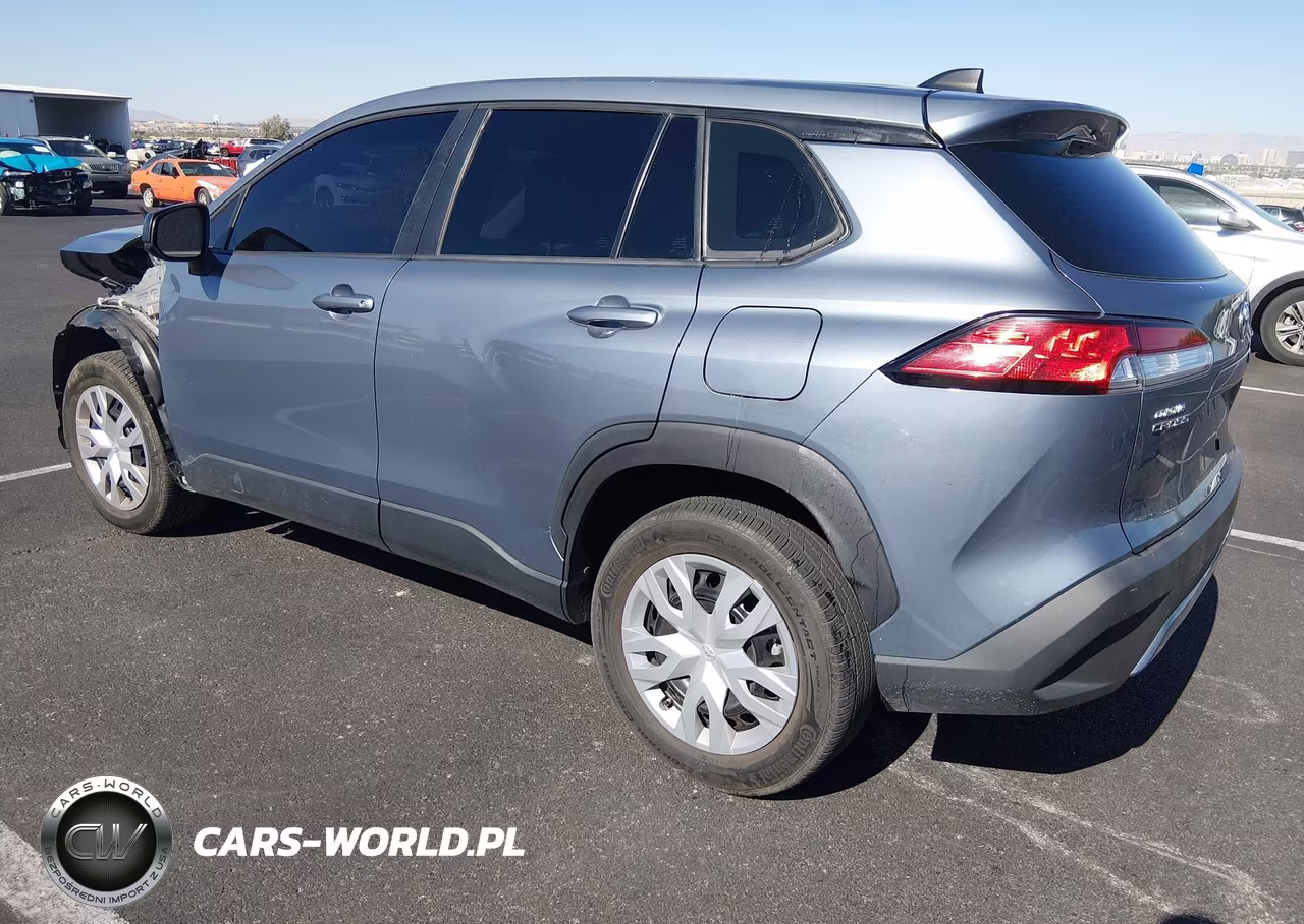 2022 Toyota Corolla Cross L VIN:7MUAAABG6NV011760 - 3