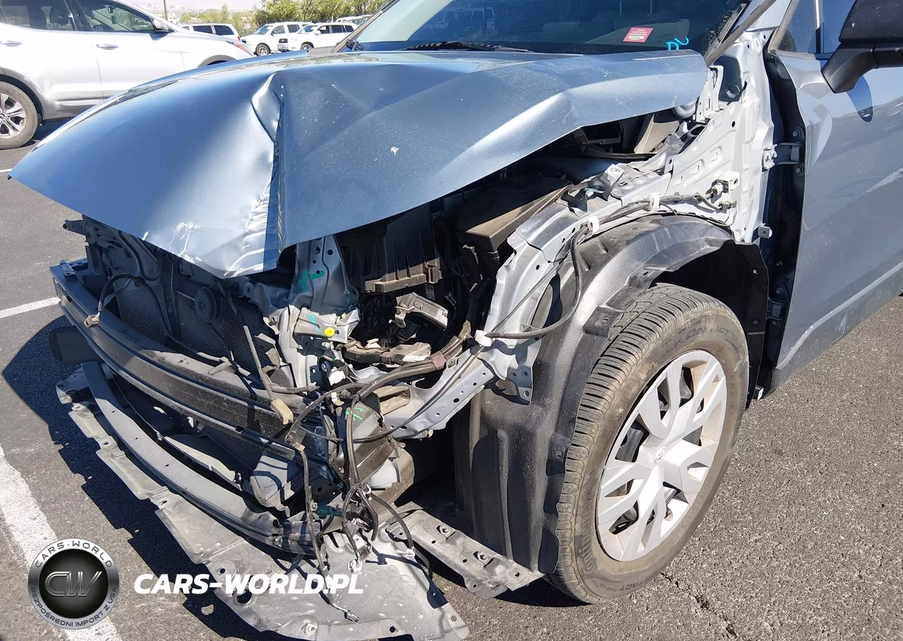 2022 Toyota Corolla Cross L VIN:7MUAAABG6NV011760 - 6