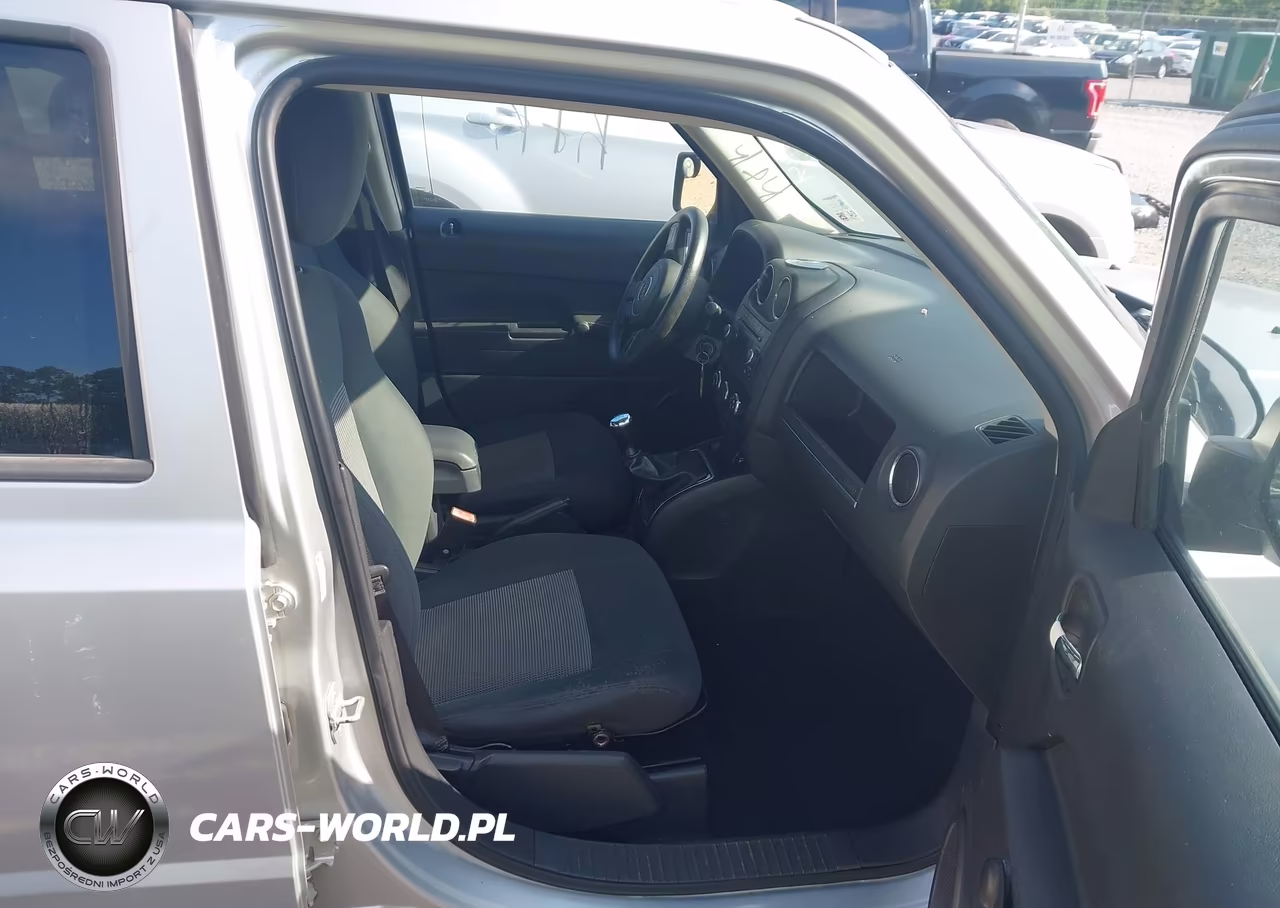 2011 Jeep Patriot Sport VIN:1J4NT1GA8BD142636 - 5