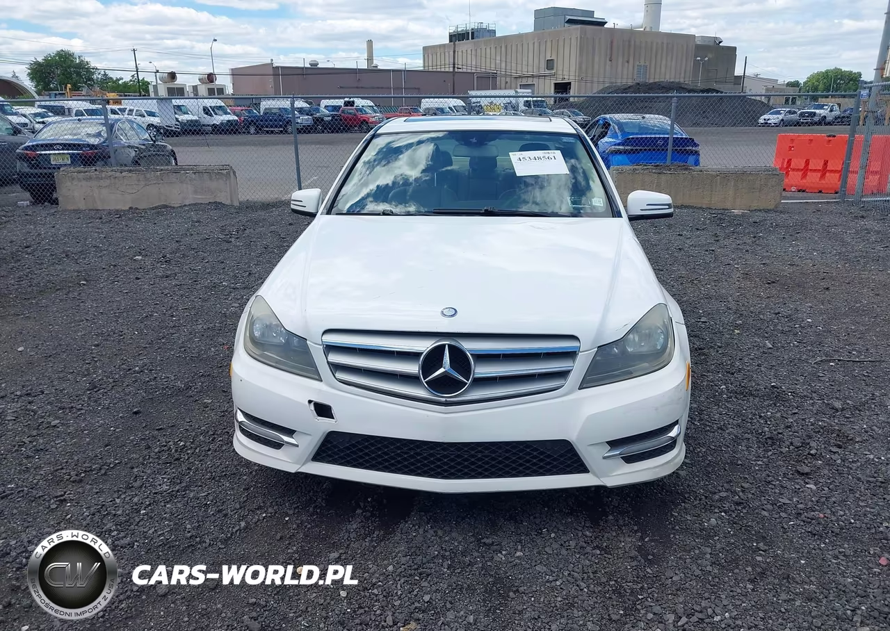 2013 Mercedes-Benz C 300 Sport 4Matic VIN:WDDGF8AB7DR256719 - 12