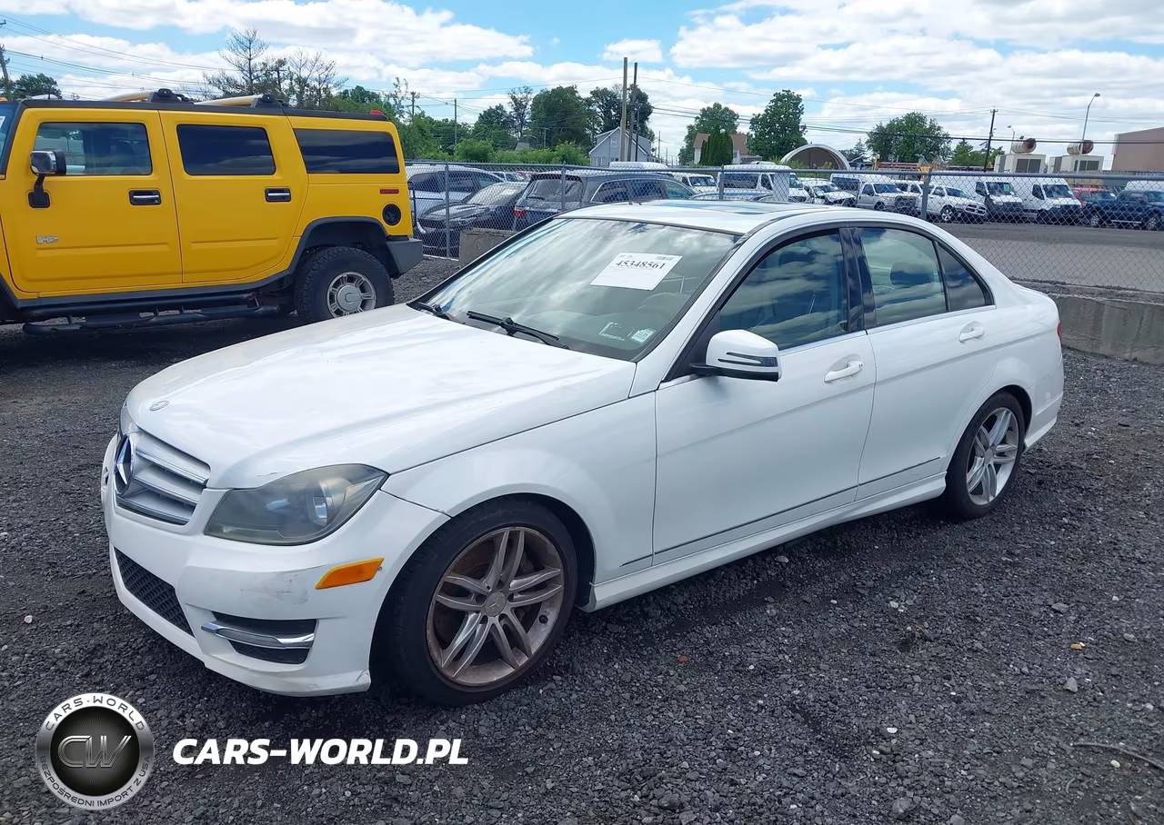 2013 Mercedes-Benz C 300 Sport 4Matic VIN:WDDGF8AB7DR256719 - 2