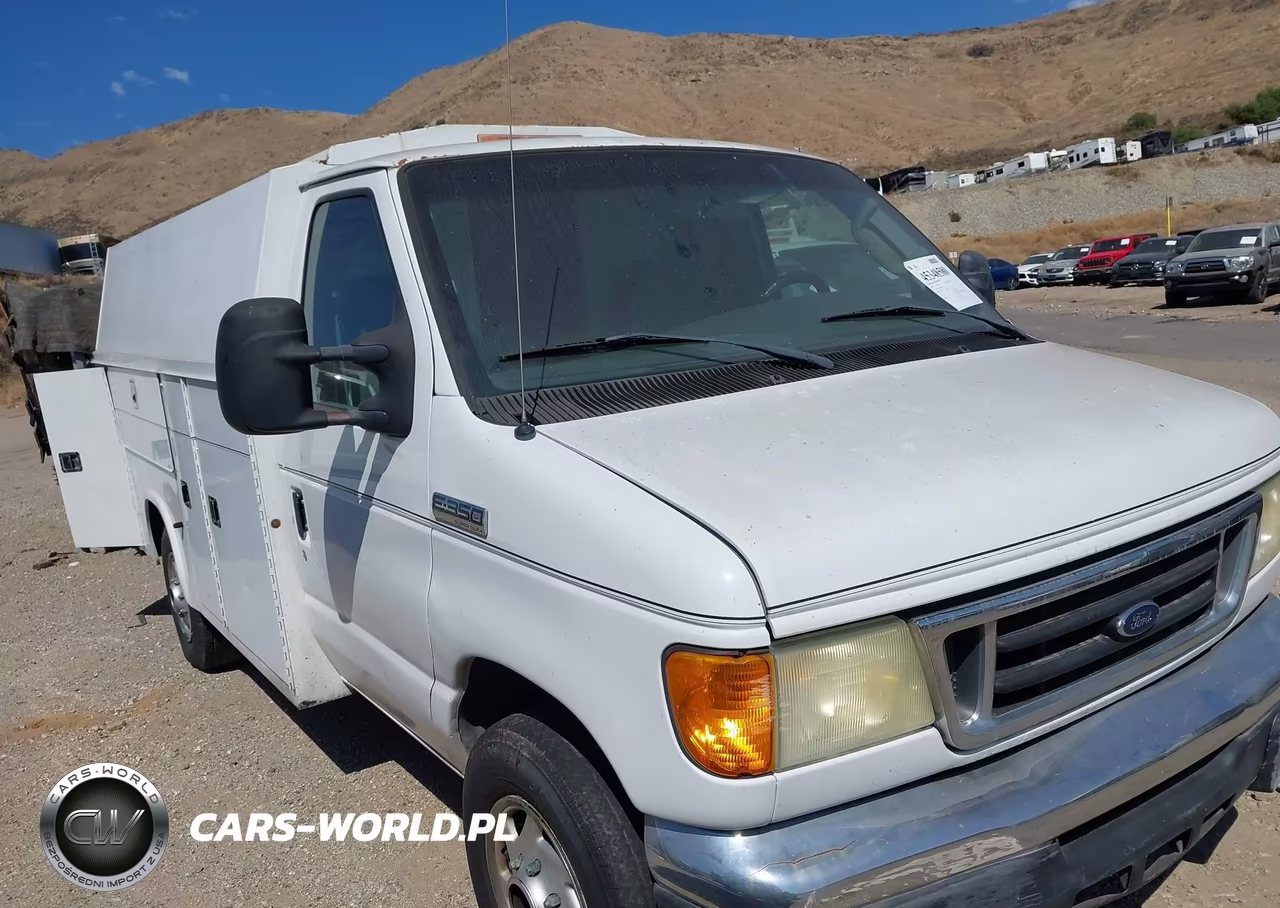 2007 Ford E-350 Cutaway