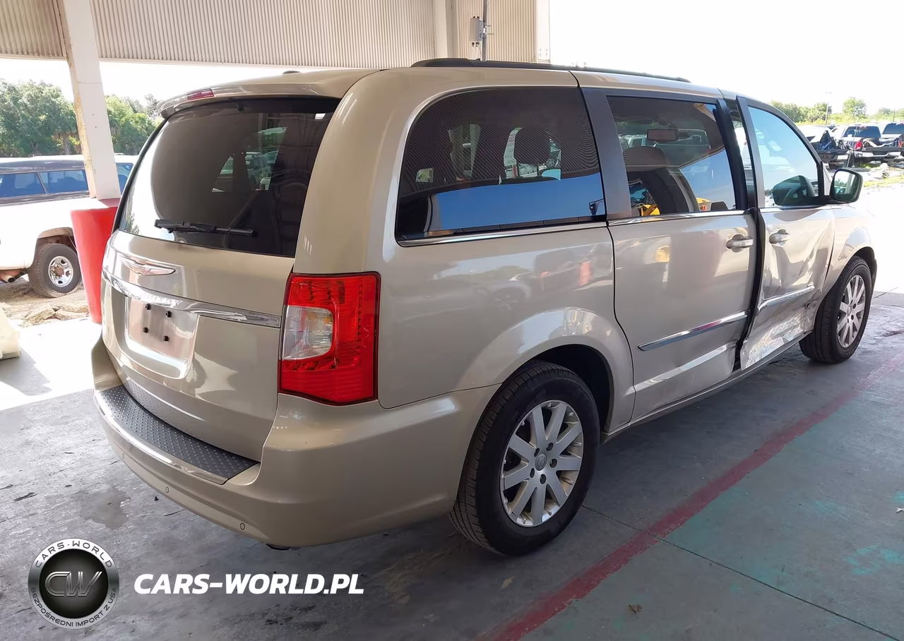2013 Chrysler Town & Country Touring VIN:2C4RC1BG7DR539144 - 4