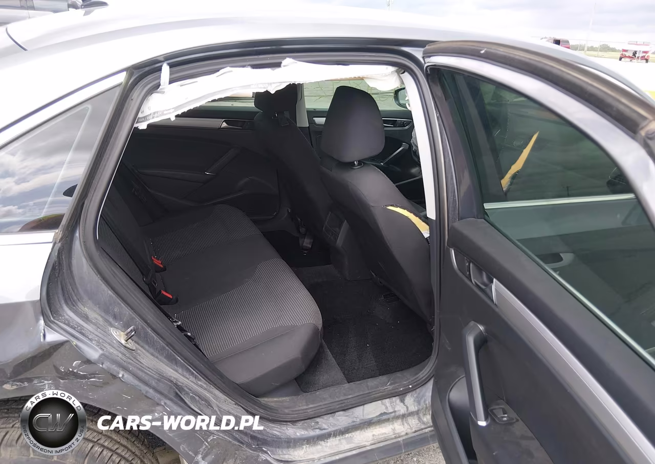 2016 Volkswagen Passat 1.8T S VIN:1VWAS7A3XGC054184 - 8