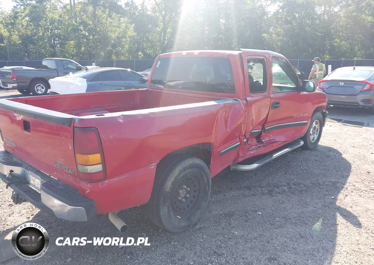 2001 Chevrolet Silverado 1500 Ls VIN:2GCEC19W111175020 - 4