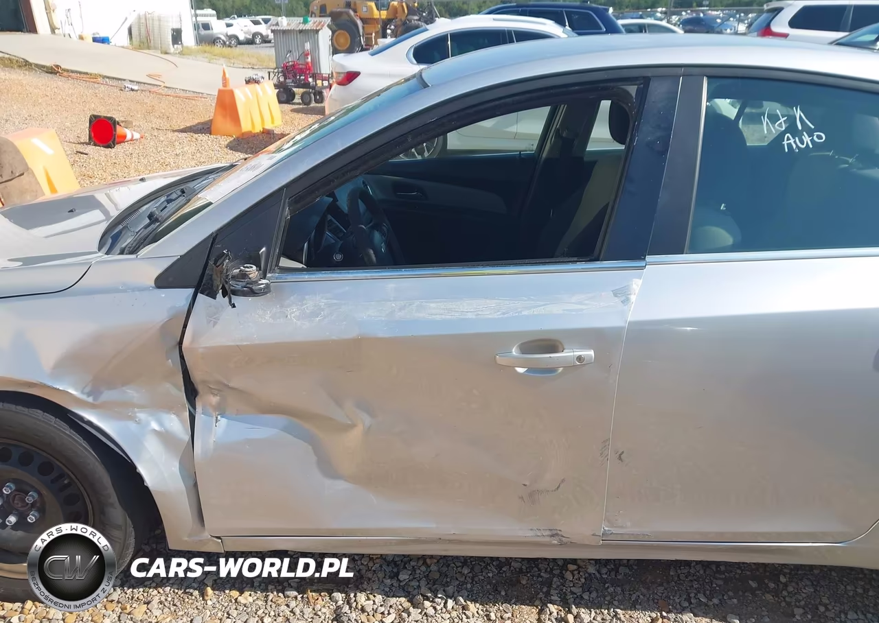 2012 Chevrolet Cruze Ls VIN:1G1PC5SH3C7351561 - 6