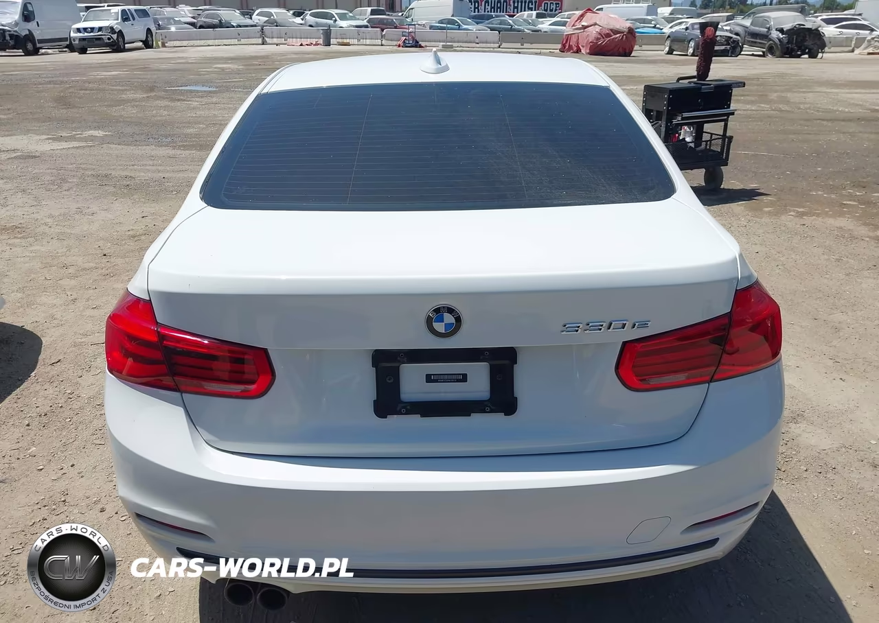 2017 BMW 330E Iperformance VIN:WBA8E1C32HA159119 - 16