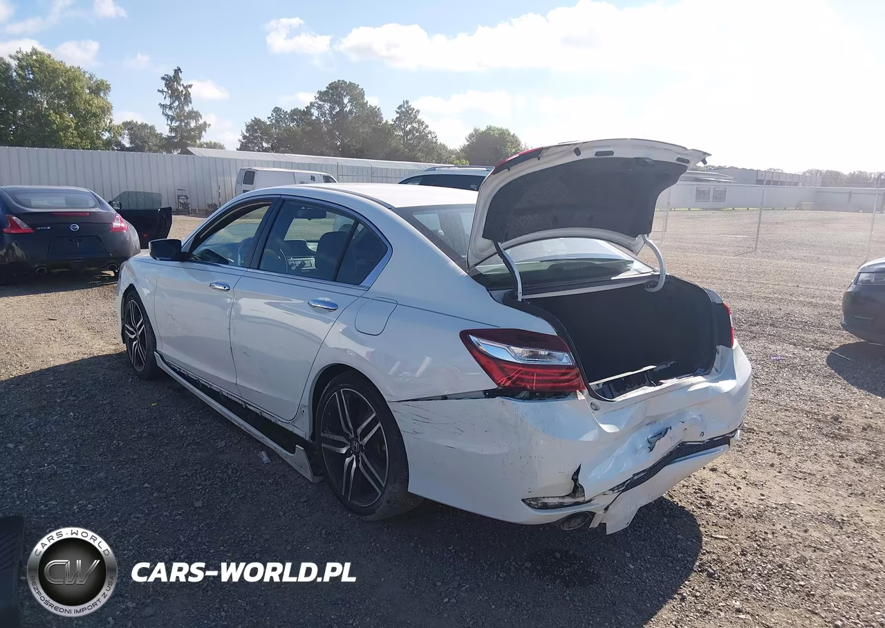 2017 Honda Accord Sport VIN:1HGCR2F5XHA172495 - 3
