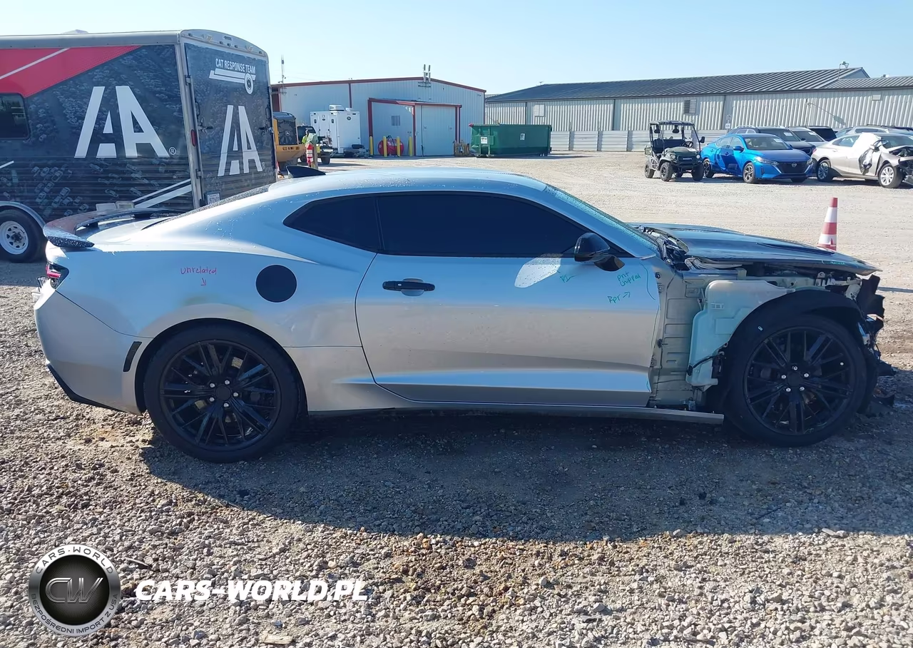 2018 Chevrolet Camaro 1Ss VIN:1G1FF1R79J0101384 - 14