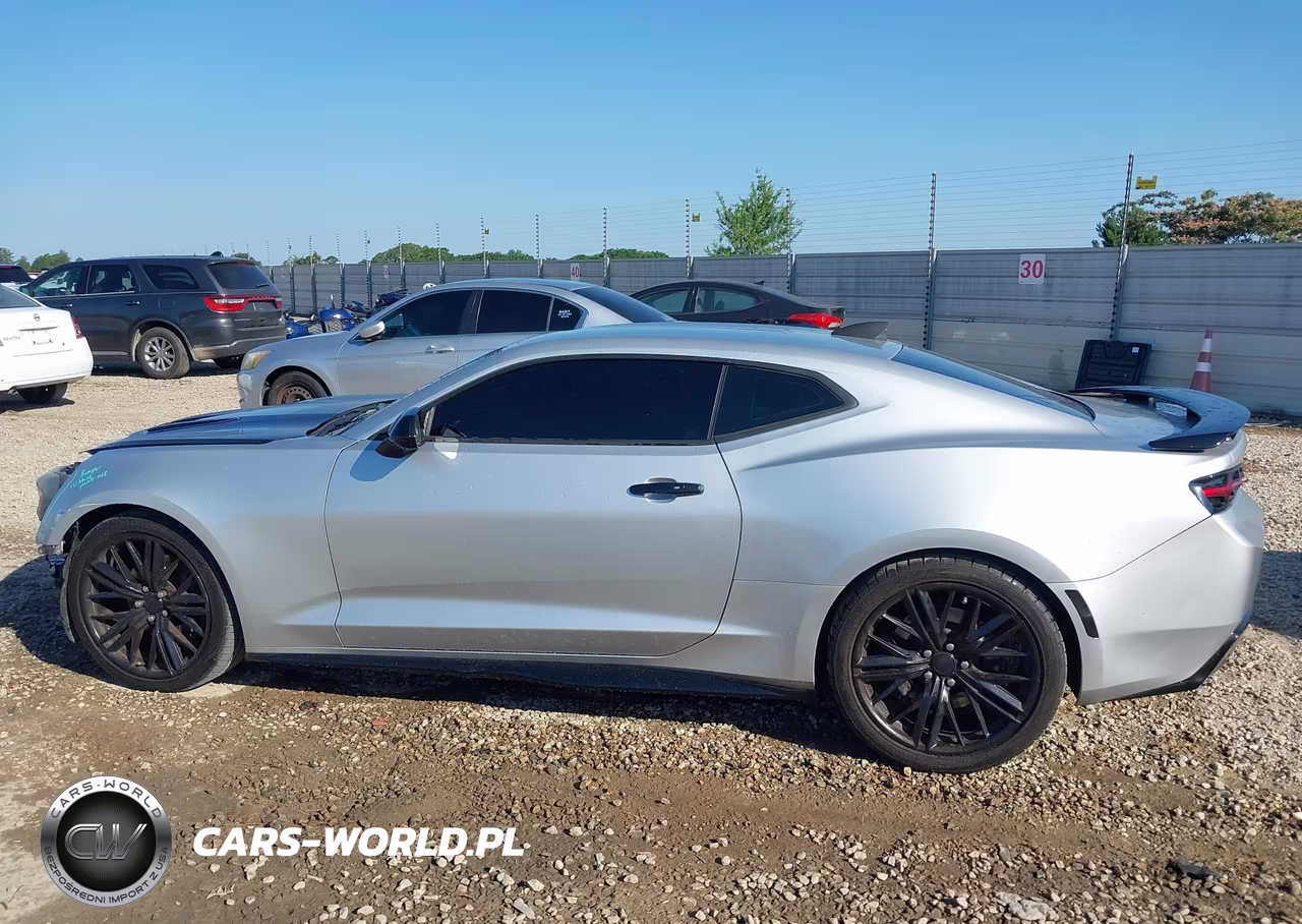 2018 Chevrolet Camaro 1Ss VIN:1G1FF1R79J0101384 - 15