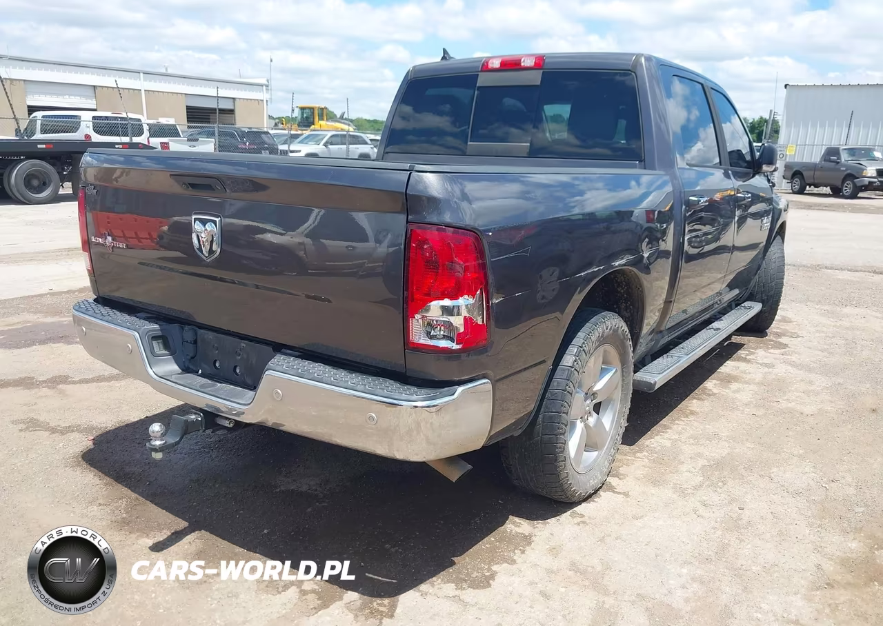 2015 Ram 1500 Lone Star VIN:1C6RR6LG3FS742549 - 4