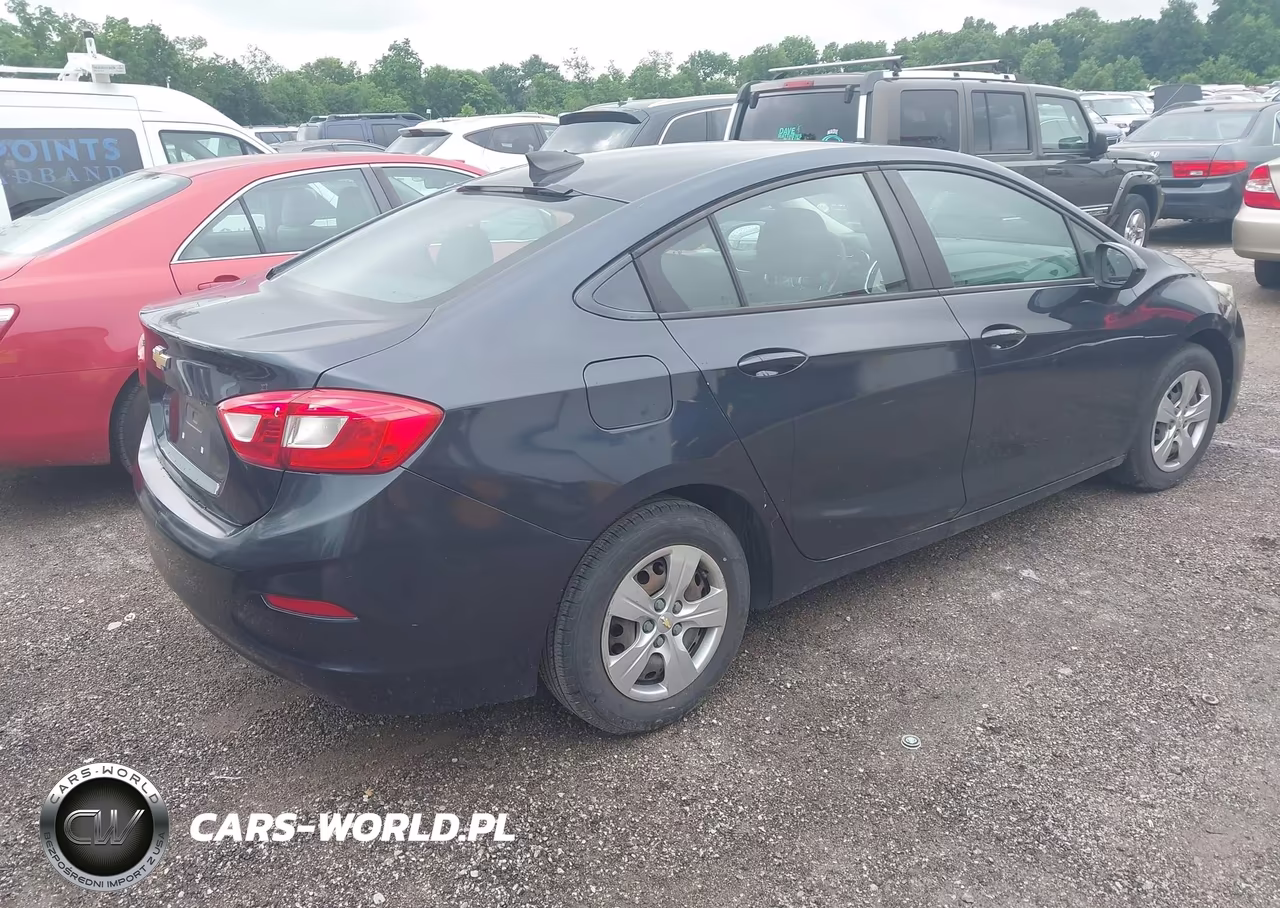 2016 Chevrolet Cruze Ls Auto VIN:1G1BC5SM5G7288217 - 4